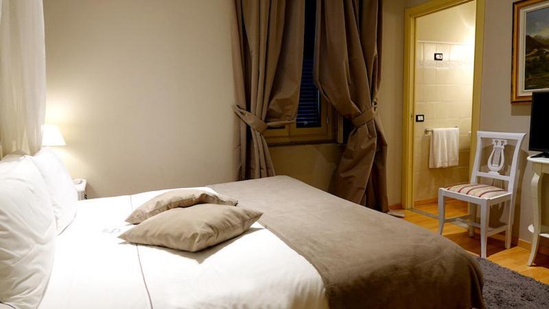 Villa Mimosa Au Lac - Estella Hotels Italia Toscolano Maderno Exterior photo